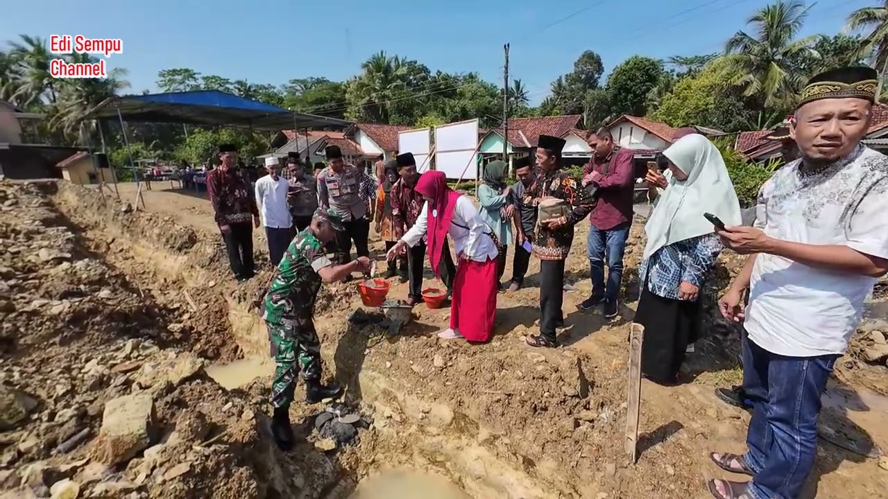 PELETAKAN BATU PERTAMA PEMBANGUNAN GERAI GEDUNG KDMP DESA REJOWINANGUN//DULU TAMAN TAGA TOGA//