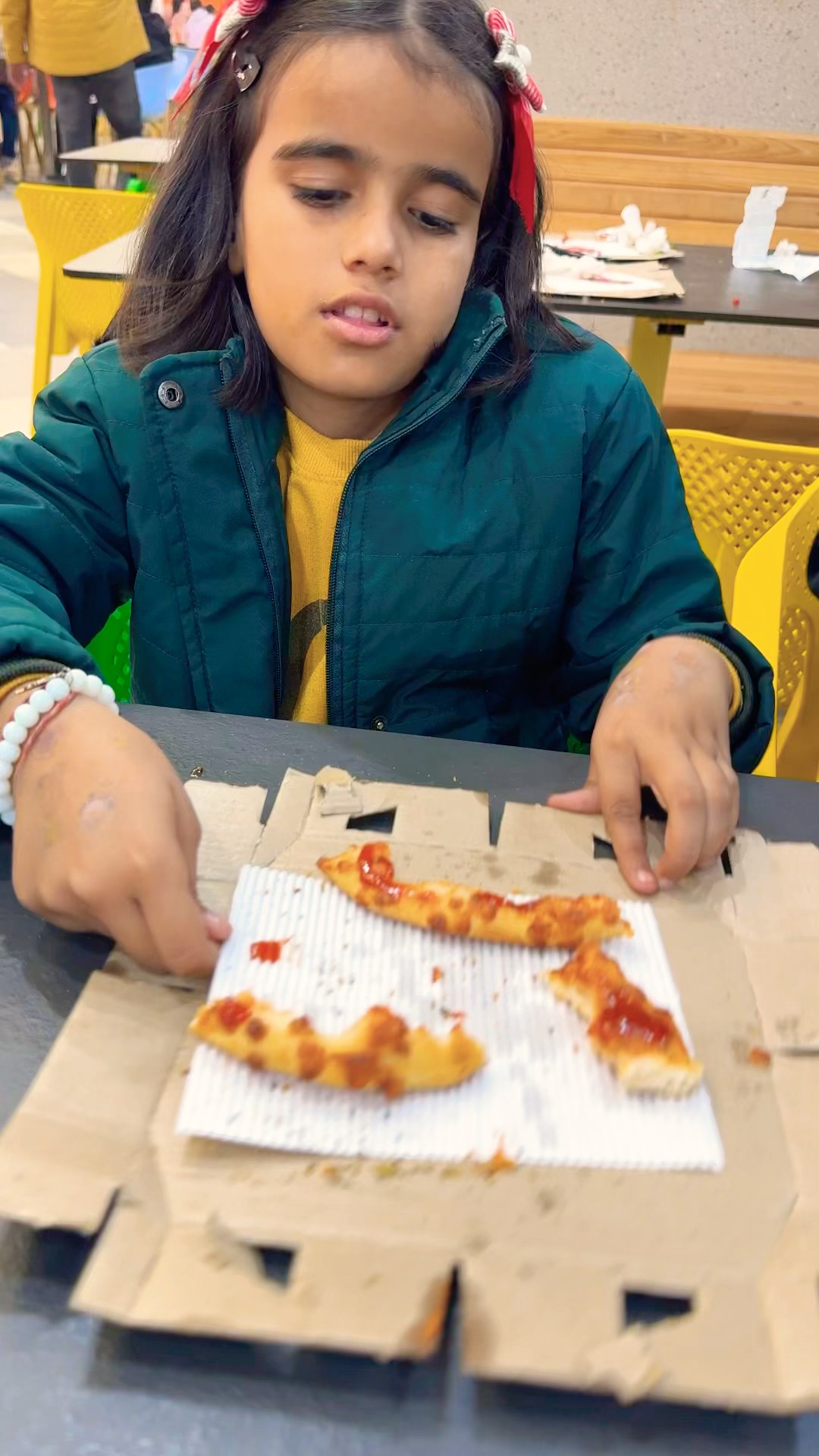 Tanya pizza ki bread nahi khati ? #seemavinaylamba #seevila