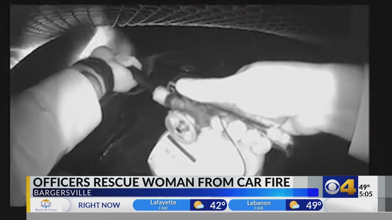 Bargersville police officers rescue woman from burning car - YouTube