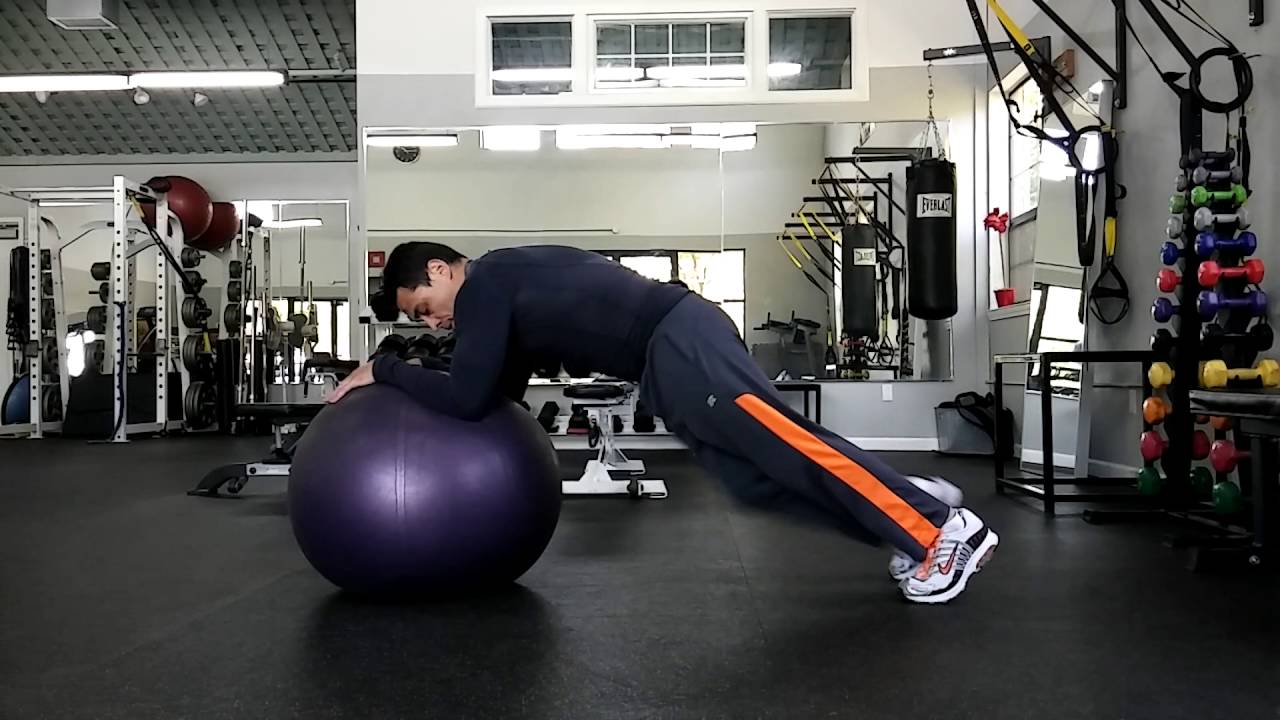 Lvl 3 Strength/Stability...Core swiss ball plank knee to elbow - YouTube