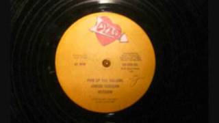 Junior Rodigan - Pump up the volume + version 12" Gyasi