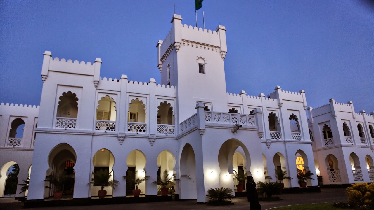 RAIS DKT. MAGUFULI AKIWA NJIANI KUELEKEA JIJINI DODOMA