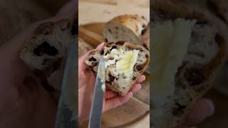 Cinnamon & raisins sourdough bread recipe
#CinnamonRaisinSourdough #SourdoughRecipe #CinnamonRaisinBread #HomemadeSourdough #SourdoughBreadRecipe #CinnamonBread #RaisinSourdough #SourdoughBaking #SourdoughLovers #BakingSourdough Cinnamon & raisins sourdough bread recipe