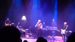 James - 1 - Intro &amp; Dream Thrum - Live @ Tolbooth Stirling