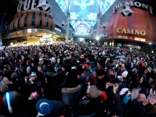 New Year's Eve 2012 at Las Vegas' Fremont Street Experience - Rok