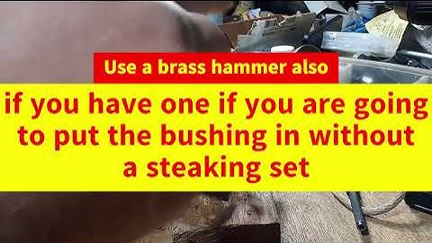 Het installeren van bussen in een klok/koekoeksklok en het doel van een soepele snij-broots