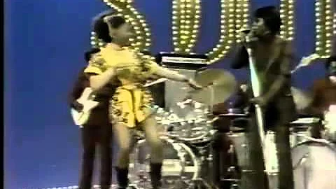 James Brown - Super Bad | performs at SoulTrain (~1970)