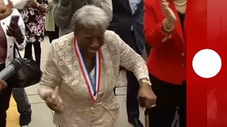 107-year-old "White House dancer" meets Harlem Globetrotters