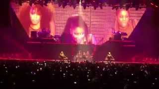 Nicki Minaj performs Feeling Myself, Only & Truffle Butter on The pinkprint tour @ Zenith de Paris