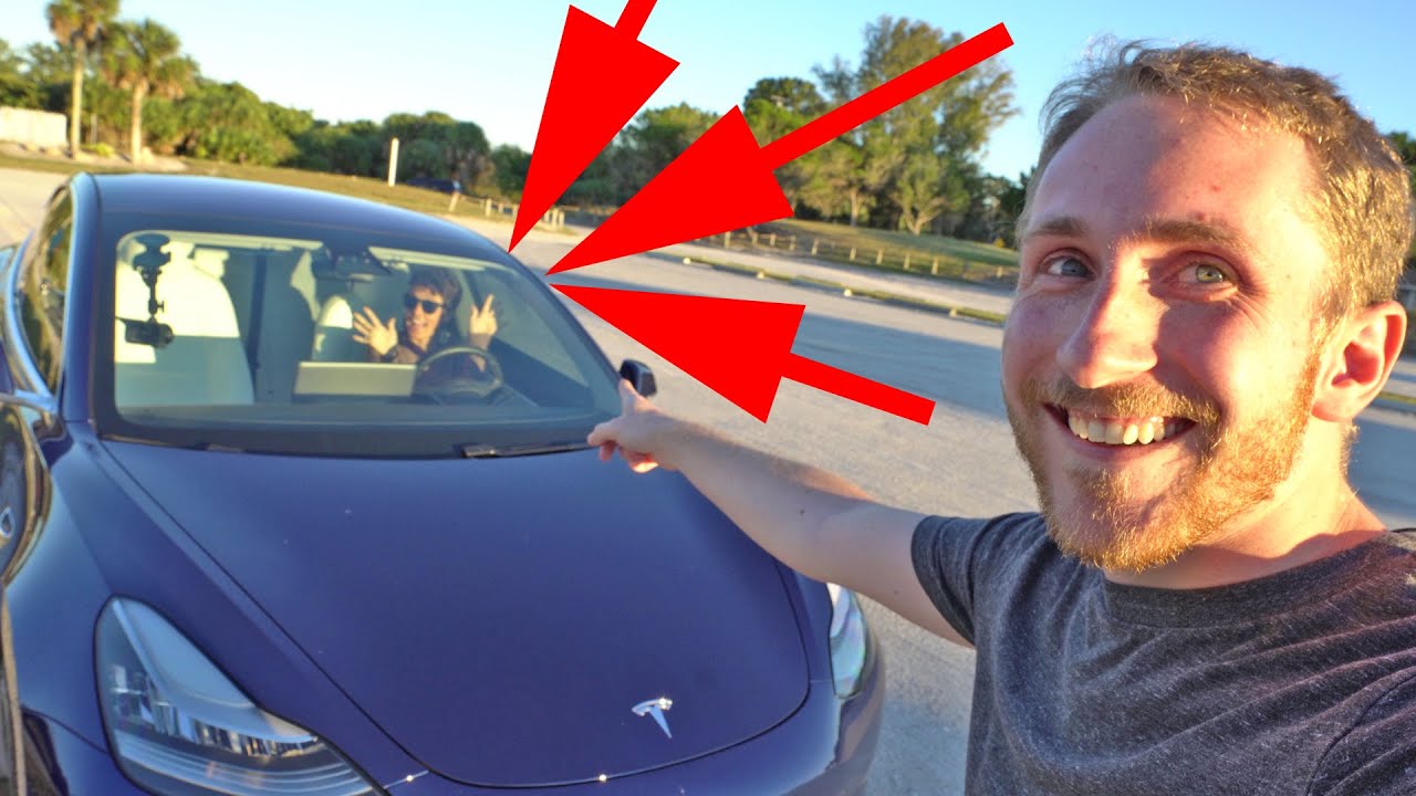 My Sister Drives my Tesla Model 3 ! ( And we are both extremely ...