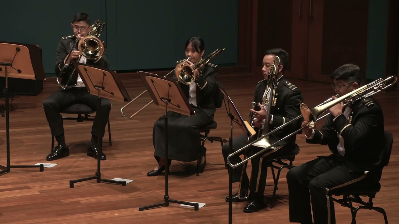 デハーン　スザート変奏曲 Susato Suite, Six Dances from Dansereye, Tielman Susato - YouTube
