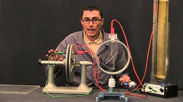 PH EM ES DEMO 70022A V0522 Introduction to Capacitance Plate Spacing and Dielectrics