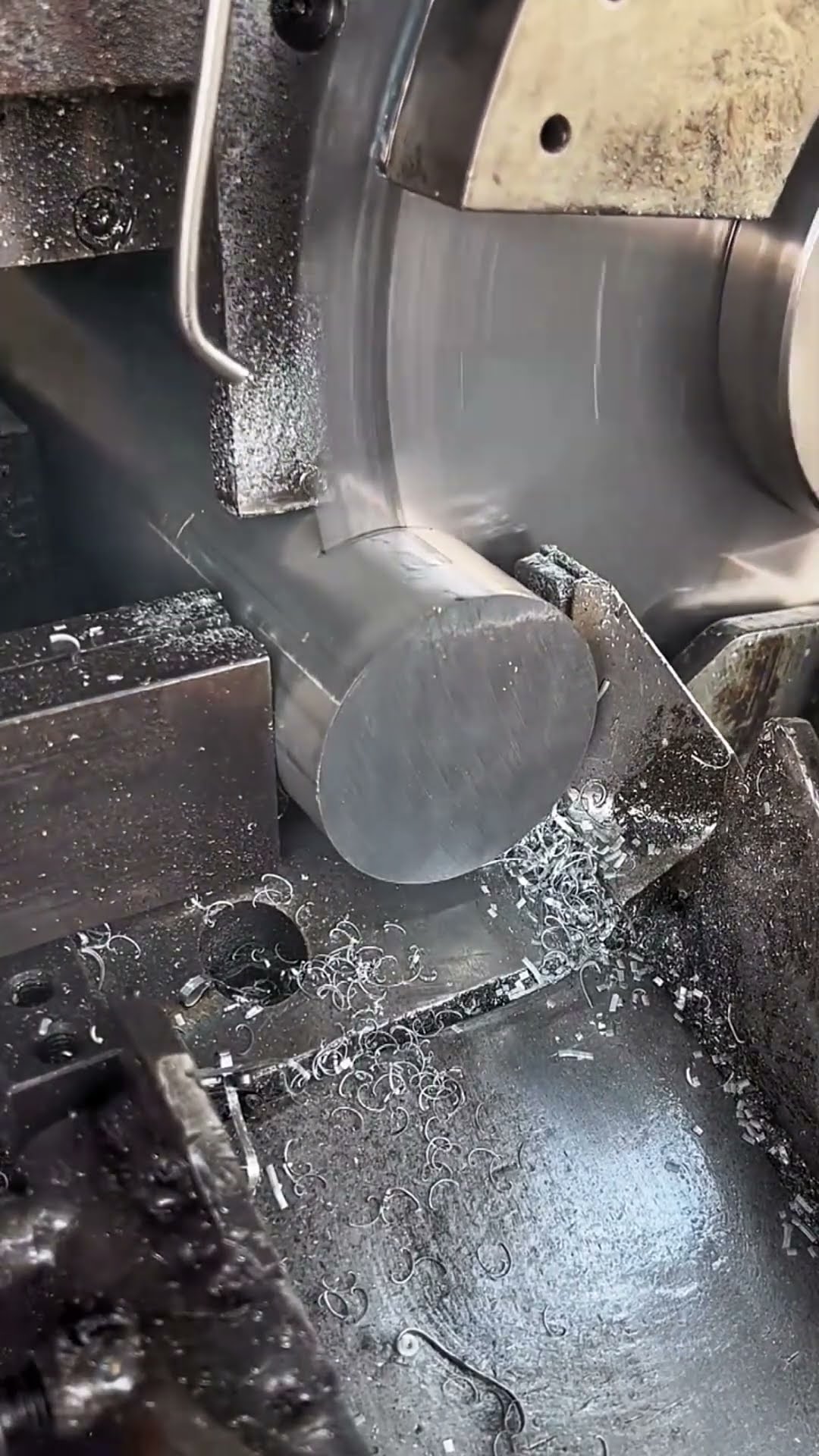 Aluminum bar blanking process- Good tools and machinery make work easy