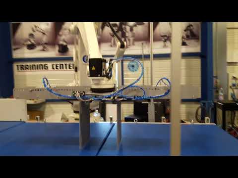 COMAU PALETIZER DEMO