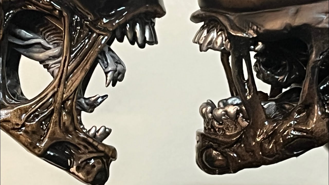 Sideshow Dog Alien Maquette VS Prime 1 Dog Alien Statue - Alien 3 - Comparison Review