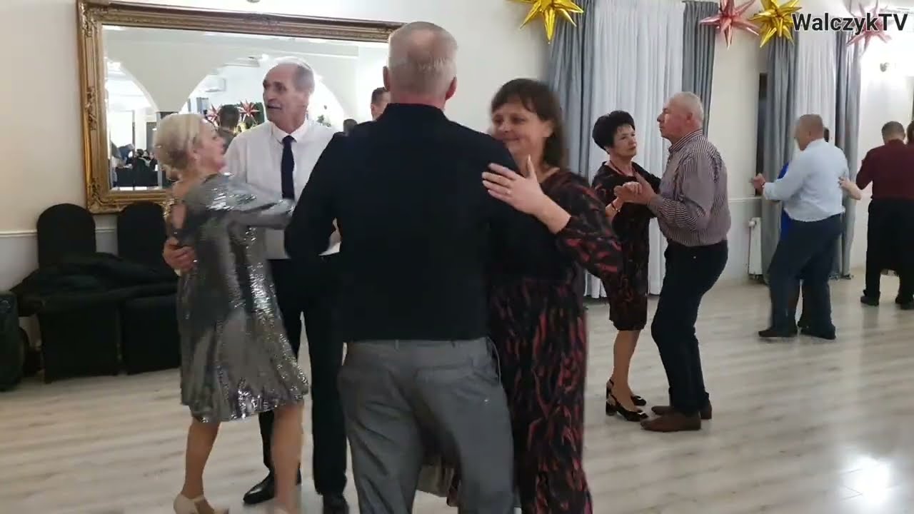 POTAŃCÓWKA KARNAWAŁOWA z Zespołem KROKUS z Pińczowa w znakomitym ludowym klimacie w Złotym Dworze 