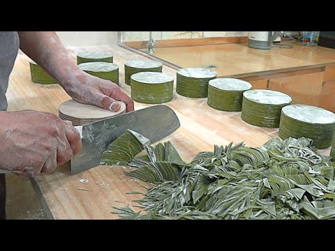 Amazing Master of Cutting Dumpling Skin with a Knife - Korean Food