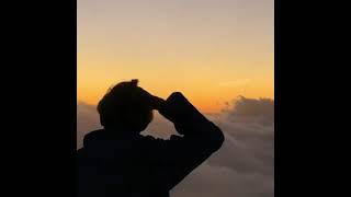 Unutulur Gidersin Kaldırırlar Rafa.