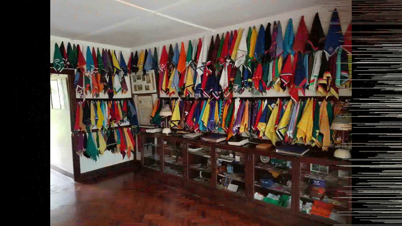 Visita a la tumba de Baden Powell (Seeonee576)
