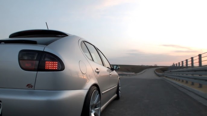 Seat leon 1p fr on 20 inch wheels on Craiyon