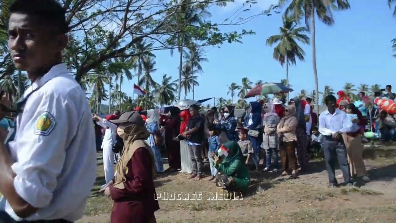 PENGIBAR BENDERA MERAH PUTIH OLEH PASUKAN PASKIBRA KEC BAYAH 2022.