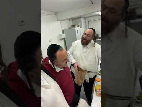 Lipa Schmelzer, Shmueli Ungar, Naftuli Moshe Shnitzler & More On a Rendom Motza Shabbos