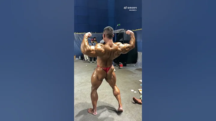 Chinese bodybuilder backstage 2022 #Zhao Hong Cheng