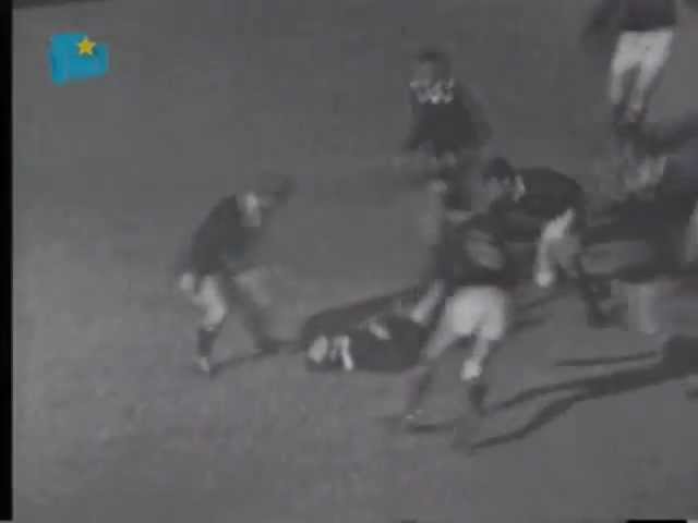 Must Watch - one of best Rugby tackles ever. Joggie Jansen tackle All Black  Cottrell 