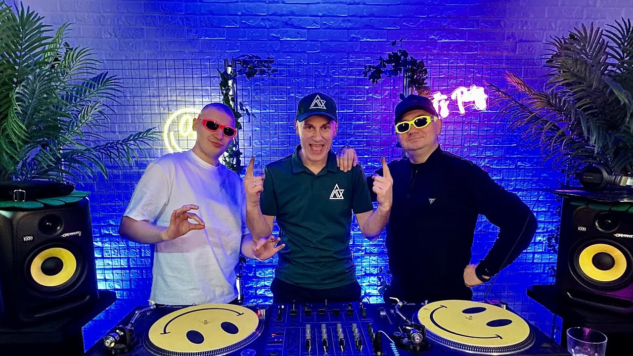 Xoni On Air 