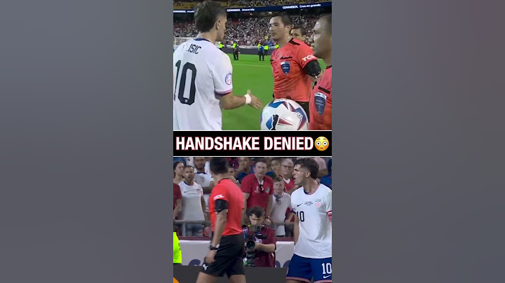 Christian Pulisic DENIED handshake from the referee 🤯🤯🤯 #usmnt #christianpulisic #greggberhalter