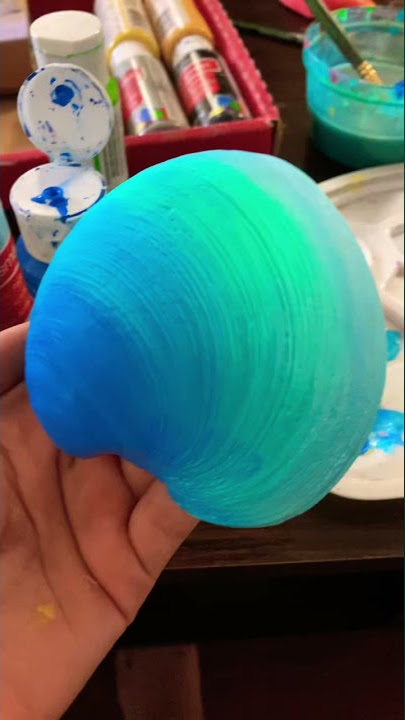 Painting on Seashells