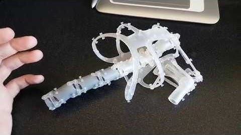 Humanoid robot Tensegrity tests