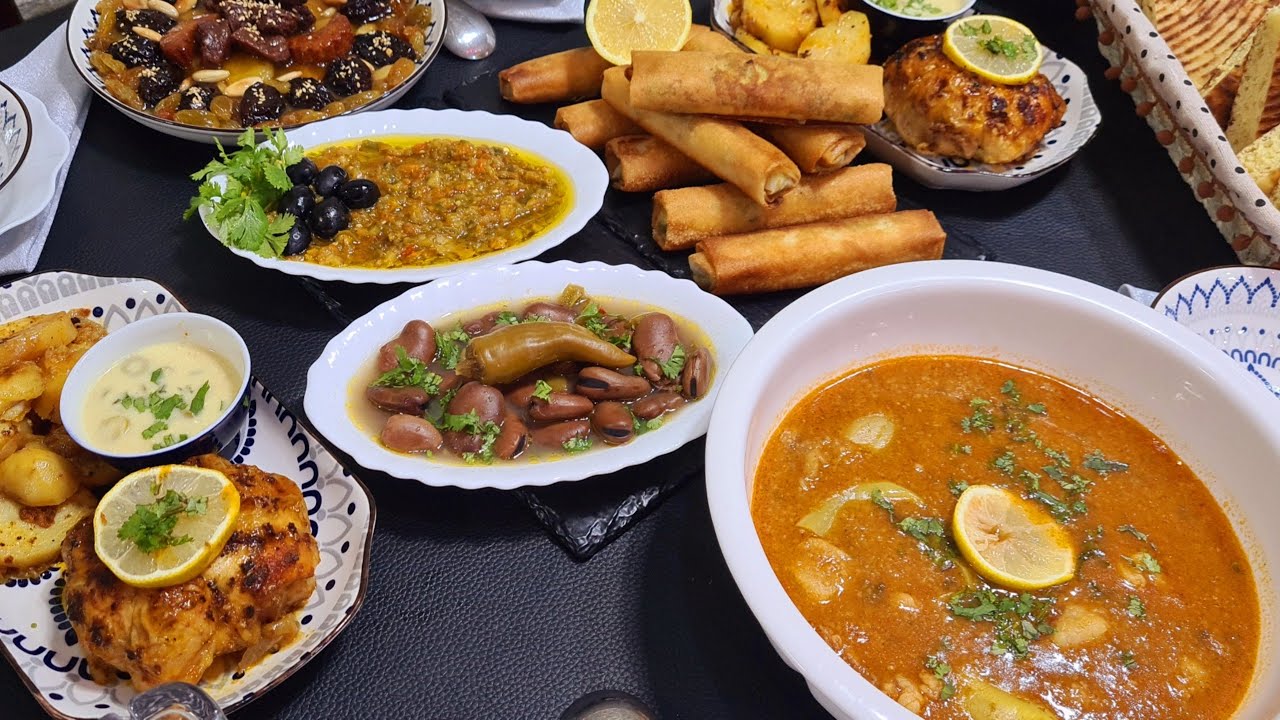 إقتراح أول طاولة رمضانية🌙 مرقة حلوة بنينة عسل/ طبق رئيسي/وحشوة البوراك وحميس ساهل وبنين