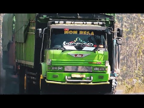  TruckWeek Truk  Tua  Bangka HINO Ranger FF FUSO  FM215 