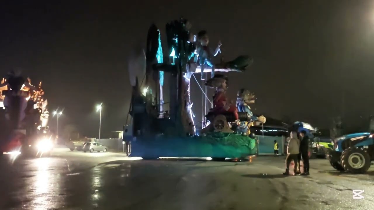 2° Corso Mascherato || I Carri Rientrano In Cittadella || Carnevale di Viareggio