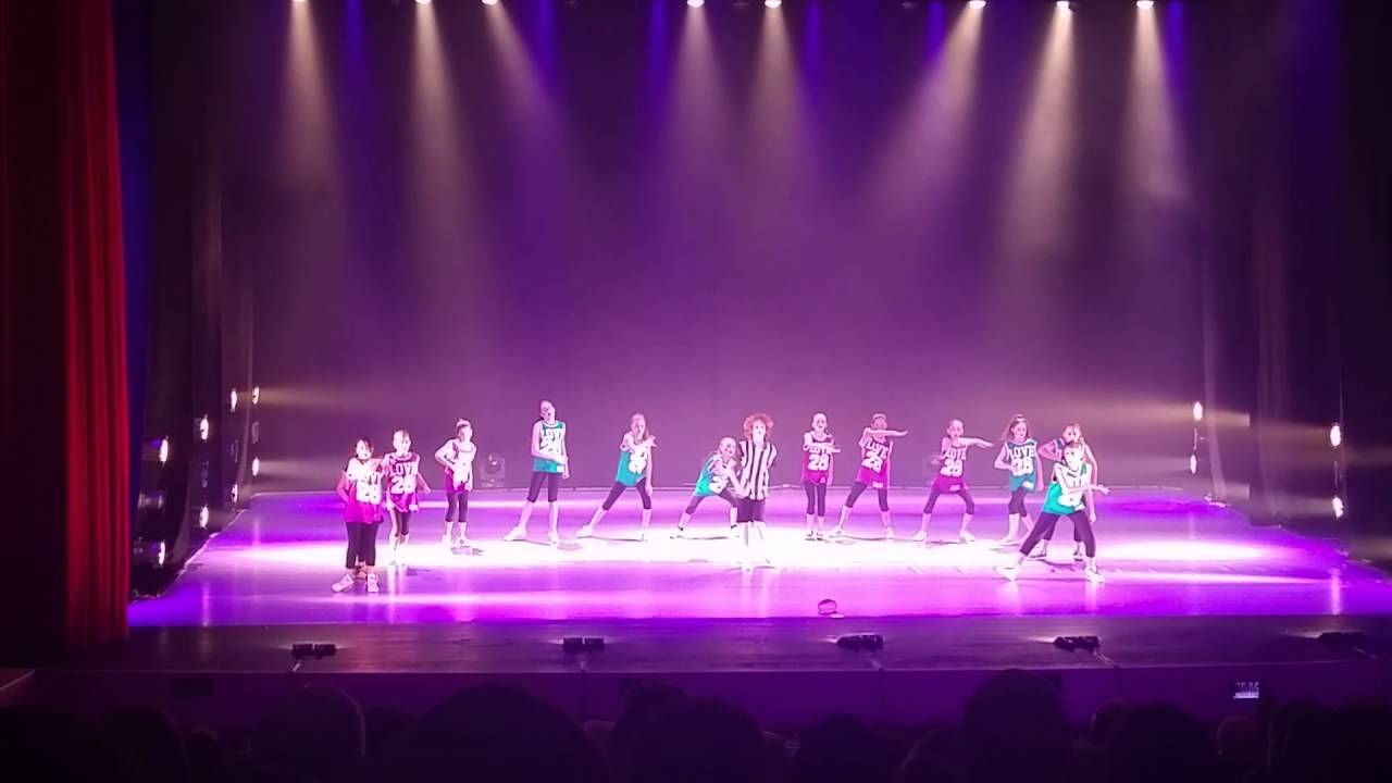 Marin Teremets choreography. End of year show Duli Zornitser studio. Hiphop 3 & 4 graders