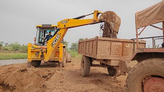 Jcb 3dx Backhoe Machine Loading River Mud With Mahindra 275 DI Tractor 