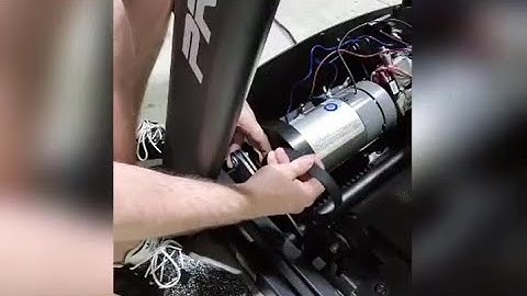 Treadmill drive belt replacement