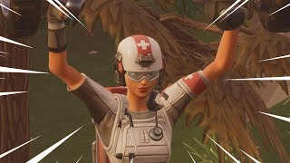 i tried to be a medic on fortnite and this happened...