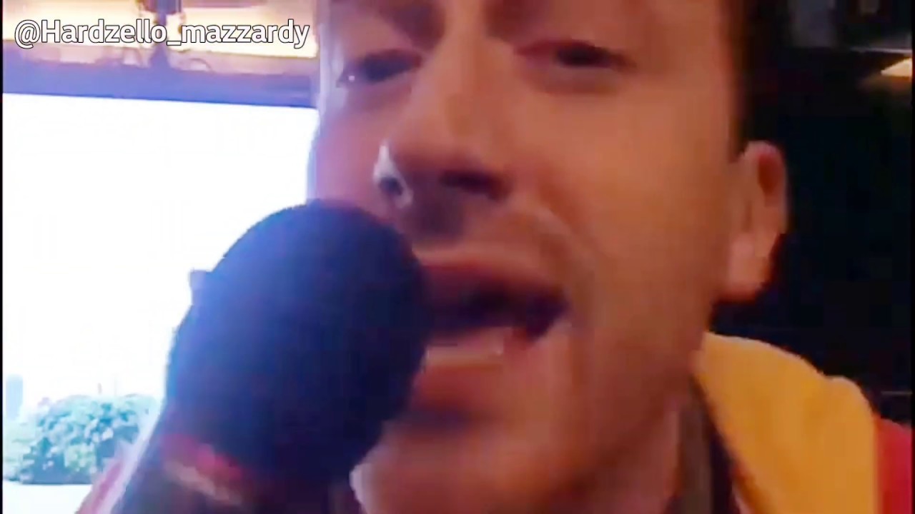 Joe Mazzello singing Purple Rain to Ben Hardy ♥
