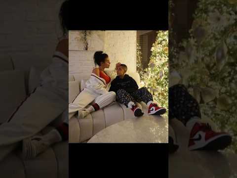 Cristiano Ronaldo And Georgina Rodriguez With Family Ronaldo Georginarodriguez Cr7 Shorts