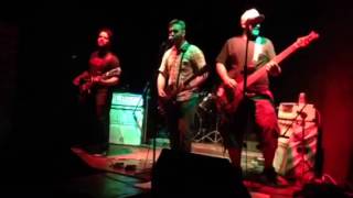 viver (dead fish cover) :: dotbr (ao vivo no cerveja azul)