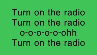 Miniatura de vídeo de "Reba McEntire- Turn On The Radio lyrics"