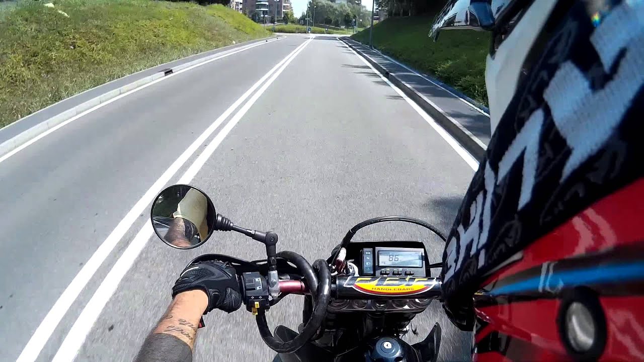 On Board - DRZ 400 SM - Multicam - SJ4000