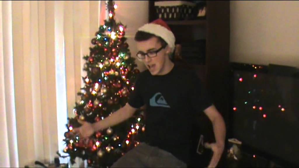 Justin Bieber - Mistletoe (@DanComeau92 Cover) - YouTube Dan Comeau