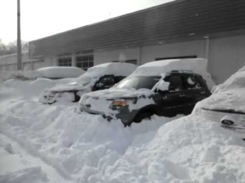 Ford Explorer Goes Through Snow Like A Boss - Youtube