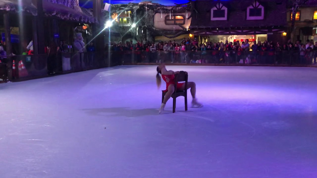 Parte show patinação no gelo Snowland Gramado RS YouTube Parte show patinação no gelo Snowland Gramado RS YouTube