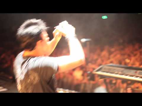NIN: "Metal" with Gary Numan, London 7.15.09 [HD]