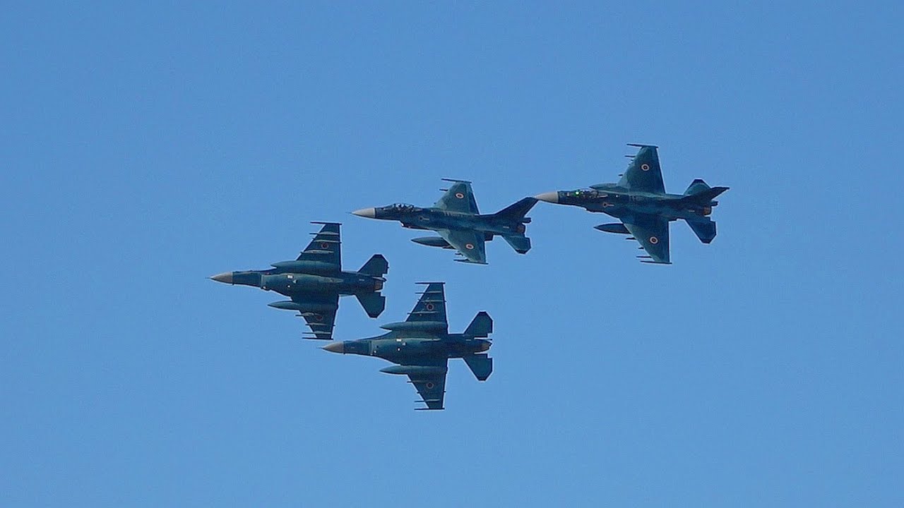 【百里基地航空祭2025】F2戦闘機による模擬空対地射爆撃