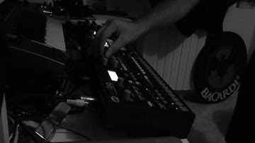 Elektron Analog Rytm & Analog Four (Improvising a Deep House track)